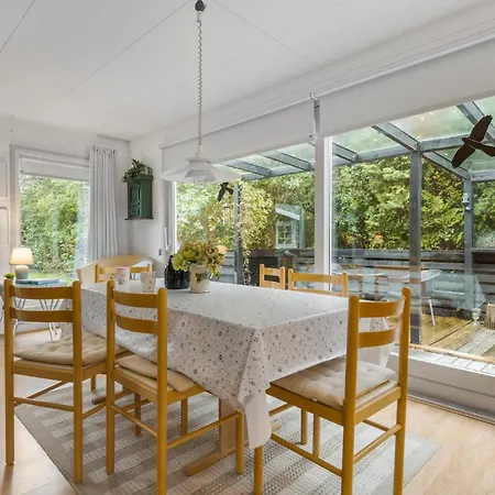 4 Bedroom Lovely In Sjaellands Odde