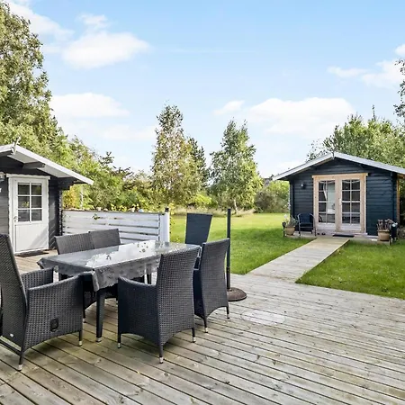 Tatil Evi 4 Bedroom Lovely In Sjaellands Odde